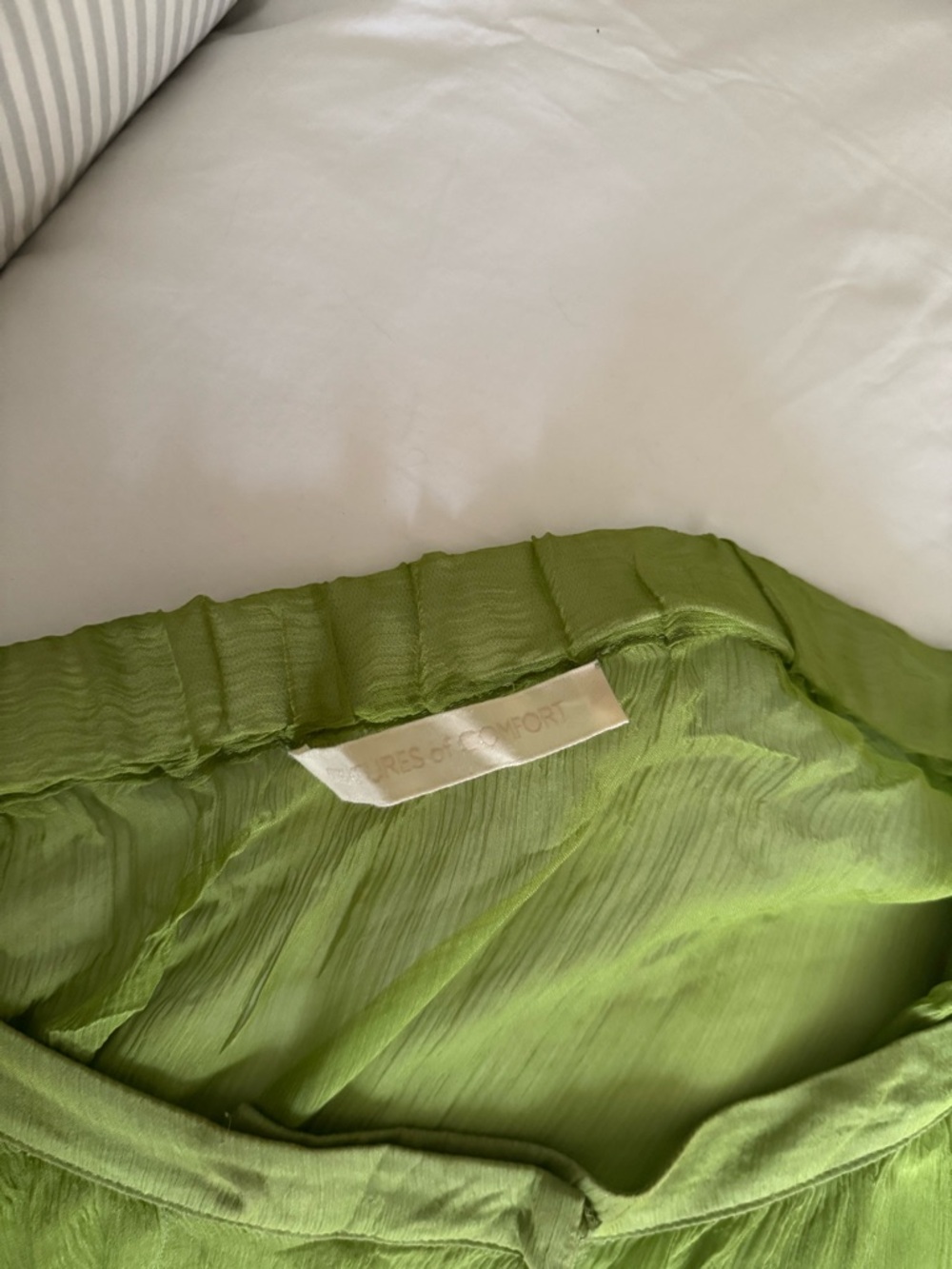 Creatures of Comfort Spring 2018 Chartreuse Silk Chiffon Skirt. - Picture 5 of 7